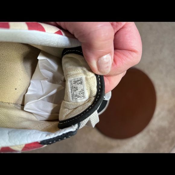 Sneaks Red and white checkerboard Vans black toes,heels Unisex 8.5Men/10 Women - Picture 6 of 8